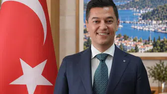Marmaris'te 29 Ekim Coşkusu: Başkan Ünlü'den Gelecek Vizyonu Mesajı