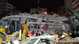 İzmir depreminin görünmez kahramanları: Enkaz başında hem kendi korkularını hem de beton yığınlarını aştılar