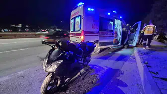 Eskişehir'de akşam trafiğinde korkutan kaza: Motosikletli sürücü hastanelik oldu