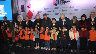 Erzurum'da edebiyat şöleni: 120 yayınevi ve binlerce eser okurla buluşuyor