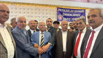 İki aileyi karşı karşıya getiren kan davası binlerin şahitliğinde bitti
