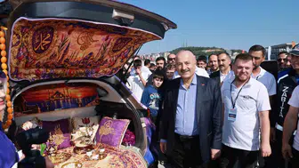 Gebze'de motor sesleri yükseldi: Modifiye tutkunları dev buluşmada bir araya geldi