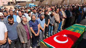 Kardeşinin ardından o da toprağa verildi: Reyhanlı'da yürek yakan veda