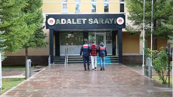 Jandarmanın titiz takibi sonuç verdi: Yıllardır aranan hükümlü yakayı ele verdi