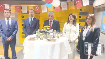 PTT'nin 186. Yaş Gününde Zonguldak'ta Sürpriz Karşılaşma