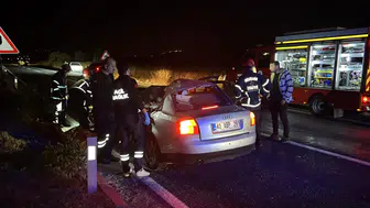Nevşehir'de akşam saatlerinde acı bilanço: Patates yüklü TIR'a çarpan otomobildeki çift hayatını kaybetti