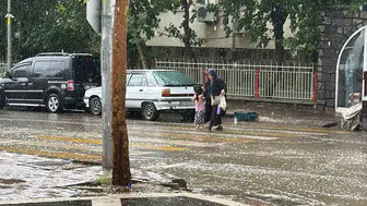 Siverek'te gökyüzü aniden karardı: Vatandaşlar neye uğradığını şaşırdı