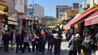 Eskişehir'de bahar havası: Soğuk günlerin ardından caddeler dolup taştı