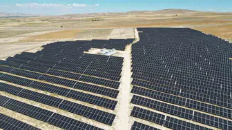 Aksaray'da dev güneş enerjisi hamlesi: 660 ağacın görevini tek başına üstlendi
