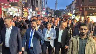 Bartın'da sandıktan çıkan sürpriz sonuç sonrası 800 metrelik zafer yürüyüşü