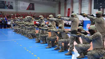 Peribacalarının gölgesinde Cumhuriyet coşkusu: Atlı birliklerden görsel şölen