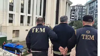 Sınıfta olması gereken öğretmene sosyal medya paylaşımı sonrası cezaevi yolu göründü