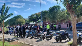 Didim sokaklarında motosikletli sürücülere sıkı takip: Emniyetten 24 saat mesai