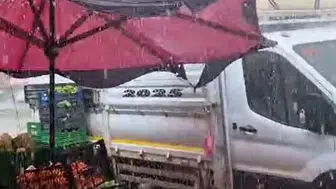 Sivas'ta gökyüzü bir anda karardı: 20 dakikalık kabus şehri felç etti