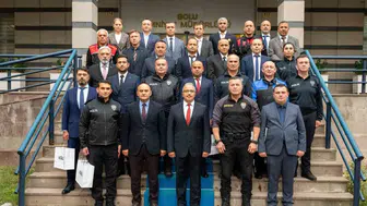 Bolu Emniyeti'nde motivasyon günü: Başarılı polisler ödüllendirildi