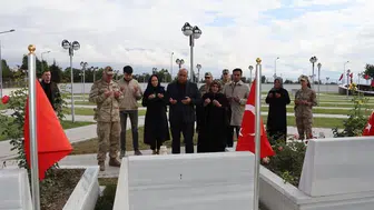 Gabar'ın yiğidi çeyrek asır sonra unutulmadı: Şehit Yakup Koç kabri başında anıldı