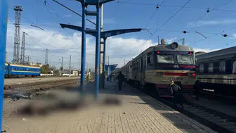 Dnipro'da tren peronuna kanlı saldırı: Zelenskiy'den yaptırım tepkisi