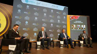 Geleceğin mimarları Başiskele'de buluştu: Kariyer yolculuğunda hata yapmaktan korkmayın