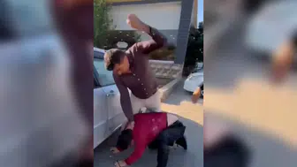 Şanlıurfa'da hesaplaşma: Bıçaklı saldırganın sopalı dayakla biten kaçışı