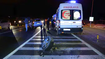 Ürgüp yolunda hatalı sollama dehşeti: Turistleri taşıyan araçla kafa kafaya çarpıştı