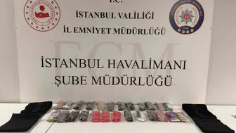 Korse altına gizlenen metamfetamin sevkiyatı havalimanı polisinin dikkatinden kaçmadı