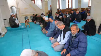 Bayburt Yakutiye Camii'nde manevi atmosfer: Kur'an-ı Kerim ile buluştular