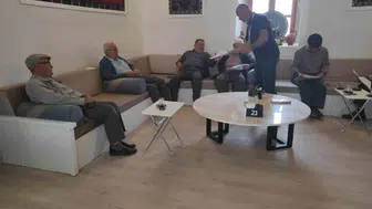 Karapınar'da kıraathane buluşması: Sağlıklı yaşlanmanın sırları paylaşıldı