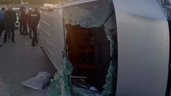 Yazıhan Kavşağı'nda dehşet anları: İki araç çarpıştı, yaşam mücadelesi başladı