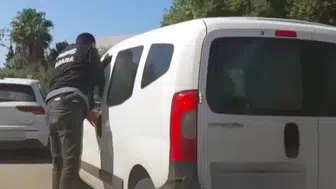 Adana'da narkotik operasyonu: Bagajdaki gizli yükü köpek ele verdi