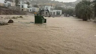Bodrum'da kabus dolu saatler: Sağanak hayatı felç etti