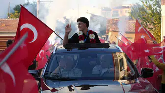 Minderin genç devi Edirne'ye döndü: 85 kiloda rakiplerini devirdi, zaferini Filistin'e adadı