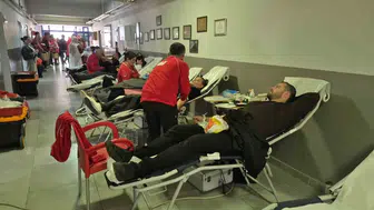 Düzce'de okul koridorları hastaneye döndü: Öğrenciler dersteyken veliler hayat kurtardı