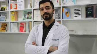 Dijital Dünyanın Yeni Sakinleri: Büyüklerimiz Ekran Başında Neden Bu Kadar Hızlı Çoğalıyor?