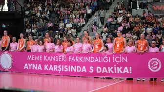 Voleybol sahasında pembe dayanışma: Kanserle savaşan kadınlar umut oldu