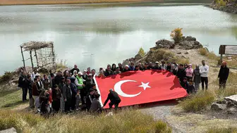 Nemrut’un zirvesinde eğitimcilerden anlamlı buluşma: Doğa ile iç içe bir gün