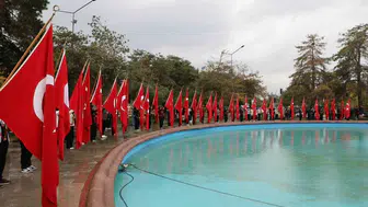 Erzurum'da Cumhuriyet coşkusu: Hava muhalefeti kutlamaların adresini değiştirdi