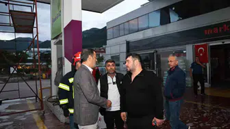Denizli'de korku dolu anlar: Akaryakıt istasyonundaki patlamalar paniğe yol açtı