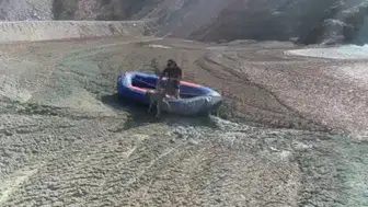 Buca'da çamur deryasında yaşam mücadelesi: Ekipler seferber oldu