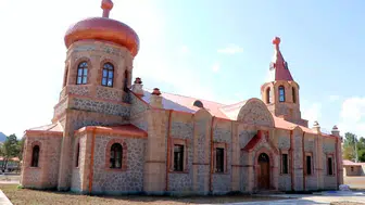 Erzurum'un tarihi Rus Kilisesi artık hiç uyumayacak: Kitap tutkunlarına 24 saat kapılarını açıyor