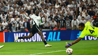 Beşiktaş'ta Ndidi sessizliğini bozdu: Avrupa sahnesinde siftah yaptı