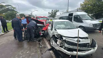 Samsun'da dehşet anları: Kontrolden çıkan araç karşı şeride uçtu