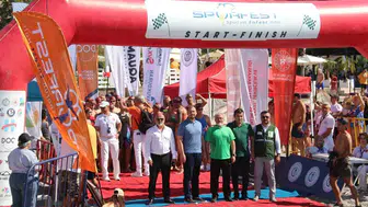 Ölüdeniz'in Turkuaz Sularında Dev Rekabet: 1600 Sporcu Kulaç Atıyor