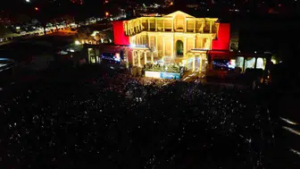 Lidya'nın başkentinde Balkan rüzgarı: Goran Bregovic binlerce yıllık sütunlar arasında yankılandı