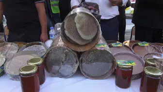 Sason'un Altın Sarısı Balı İçin Rekor Teklif: 400 Bin Liralık İhale Şehit ve Gazilere Umut Oldu