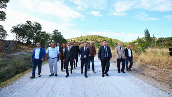 Demirci'de 12 mahalleyi birbirine bağlayan devasa ulaşım hattı yenilendi