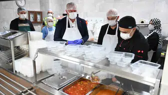 Karacabey'de Sosyal Dayanışma Seferberliği: 13 Farklı Kalemde Vatandaşın Yanındalar