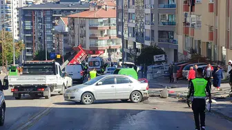 Mamak'ta korku dolu anlar: Damperi açık kamyonet dehşet saçtı