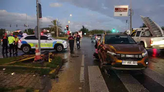 Manavgat'ta aynı kavşak yine kana bulandı: Kırmızı ışık ihlali faciaya davetiye çıkardı