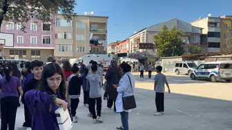 Bursa'daki okulda korku dolu anlar: 12 öğrenci hastanelik oldu