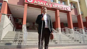Kocaeli Barosu'nda bir ilk: Görme engelli avukatın başkanlık hedefi ve Siyah Kod projesi